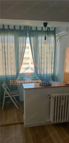 Dristor, garsoniera renovata.